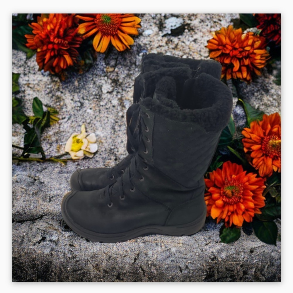 Keen Waterproof Winter boot -EUC -Sz 6 ☀️ - Picture 4 of 10